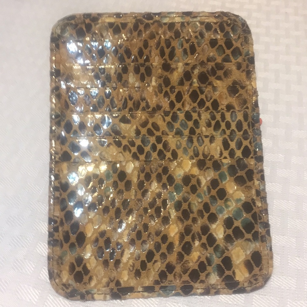Lodi’s card holder snake skin color